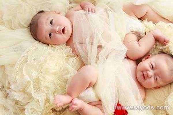 找个乌克兰自然怀孕的代妈,试管婴儿双胞胎一般几个月才能够稳定？